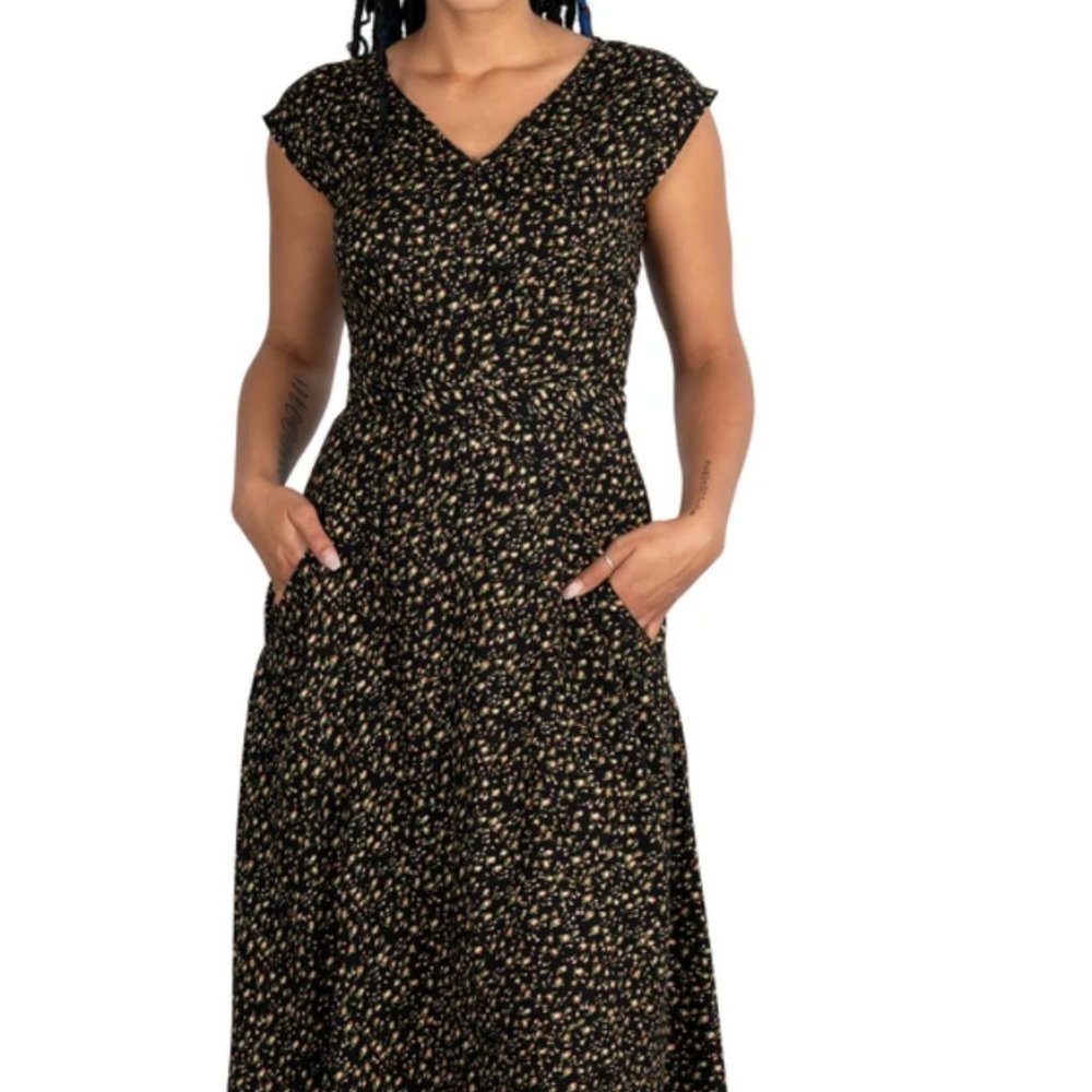 Field Day XENA DRESS IN BLACK ROSEBUD - M